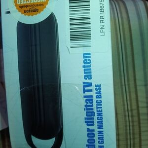 Black Wireless Earbuds with Noise Cancellation